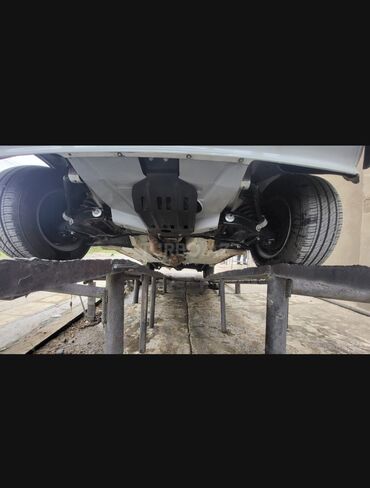 VAZ (LADA): Model: Lada vaz (VAZ 2107) Kuzov: sedan, 4 qapı Rəng: ağ Yanacaq — 18