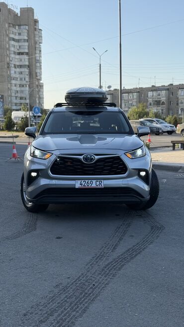 работа в оше продавец: Toyota Highlander: 2022 г., 2.5 л, Автомат, Гибрид, Кроссовер