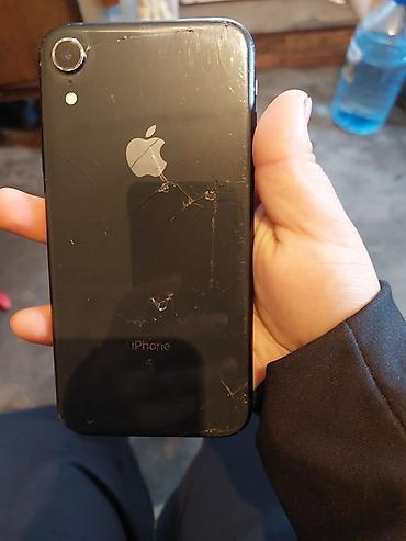 Apple iPhone: IPhone Xr, Б/у, 256 ГБ, Черный, Чехол, 73 % — 3