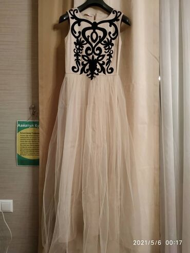 Платья: Платье женское
Производство Турция
Размер S