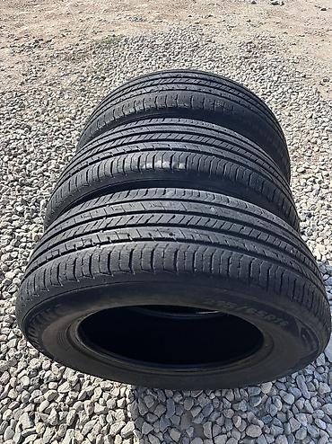 9 0016: 3 летних шин 215/65 R16 Пара хорошая одна слабая. - Количество: 3 — 1