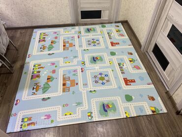 Информатика: Uşaq oyun xalçası. 200*180 . böyuk ölçüdü.yeni kimidi. öz çantasıda