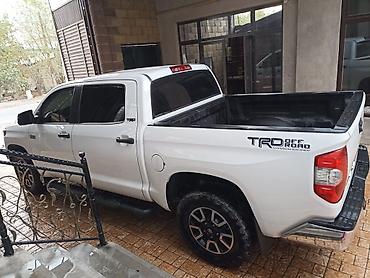 Транспорт: Toyota Тундра: 2018 г., 5.7 л, Автомат, Бензин, Пикап — 3