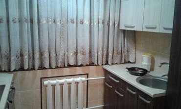 купить квартиру 3 комнатную: 3 бөлмө, 80 кв. м, 106-серия, 1 кабат, Евроремонт