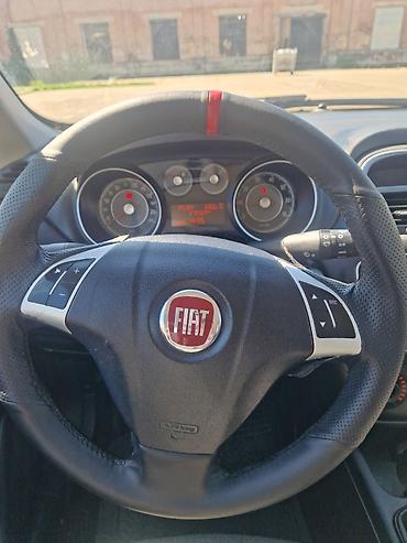 Fiat: Auto prodajem zbog kupovine veceg automobila. Auto registrovan do — 18