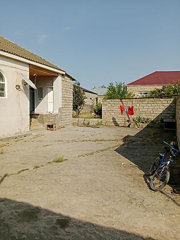8 mkr: Salam hər vaxtınız xeyir,4 otaqlı geniş heyəti geniş bağı, ümumilikdə — 3