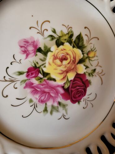 Činije: Bombonijera nova,vintaz Vabene porcelanska. Porcelanska na lalafo.rs — 5 Činije: Bombonijera nova,vintaz Vabene porcelanska. Porcelanska — 5