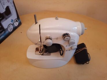 Mini prenosive šivaće mašine: Mala/putna sivaca masina,prenosiva masina za sivenje
Isravna — 10