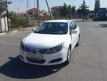 BYD E5: 2019 г., Электромобиль, Седан