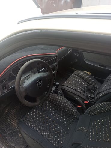 Daewoo: Daewoo Nexia: 2008 г., 1.5 л, Механика, Бензин, Седан