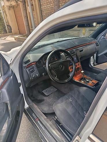 mercedes spacer: Mercedes-Benz E-Class: 2.4 l | 1998 il Hetçbek — 7