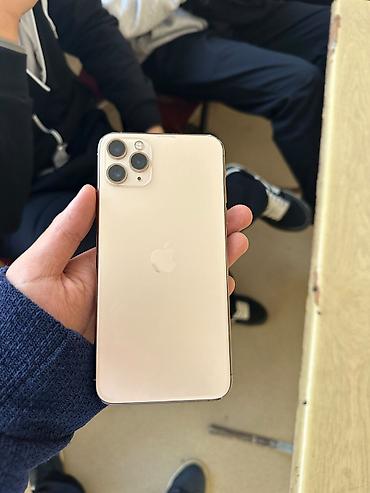 15 iphone: IPhone 11 Pro Max, 64 GB, Qızılı, Face ID — 8
