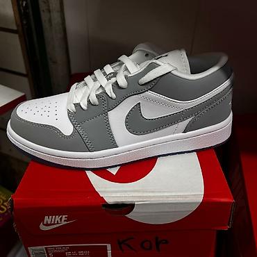 roshe run: Мужские кроссовки, 41, Nike, Новый, цвет - Белый, Платная доставка — 3