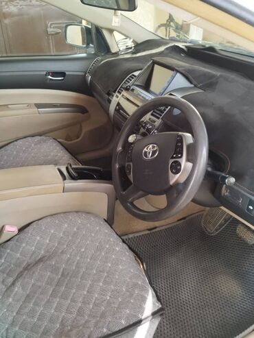 меняю варианты: Toyota Prius: 2005 г., 1.5 л, Вариатор, Гибрид