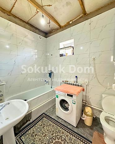 Продажа коттеджей и домов: 🏠Продаётся дом в с. Сокулук 🟡Комнаты: 2 🟡Участок: 7 соток — 11