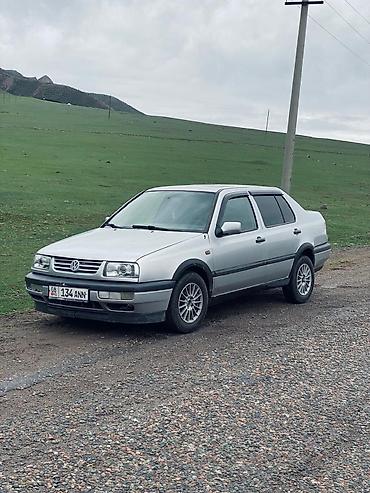 golf iii: Volkswagen Vento: 1996 г., 1.8 л, Механика, Бензин, Седан — 3