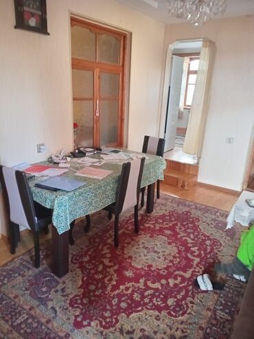 Uzunmüddətli kirayə mənzillər: Kupcali,heyetinde iki otaqli ev kirayeye yararli(sanitar qovsaq ayri) — 10