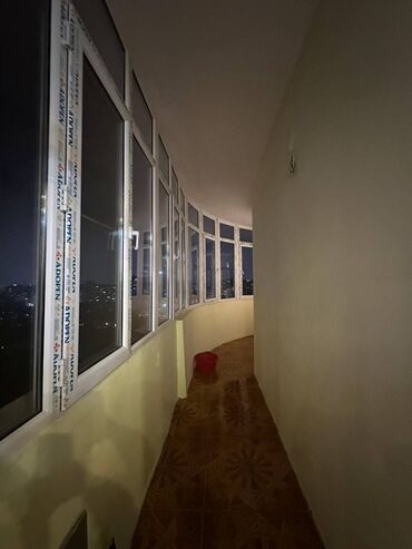 Uzunmüddətli kirayə mənzillər: 8 Noyabr metrosu Rahatin yanınında mənzil kirayə verilir. Mərtəbə — 16