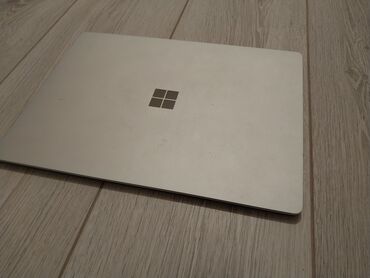 microsoft surface laptop: Ультрабук, Microsoft Surface, 8 ГБ ОЗУ, 14.3 ", Б/у, Для несложных задач