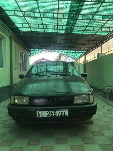 бишкек пасат: Volkswagen Passat: 1991 г., 1.8 л, Механика, Бензин, Седан