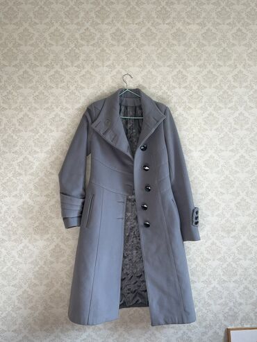 пошив верхней одежды: Пальто, S (EU 36), M (EU 38)