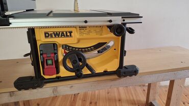 набор ключей: Dewalt stolüstü miṣar cəmi bir list 8lik mdf kesilib .Yenidiheç bir