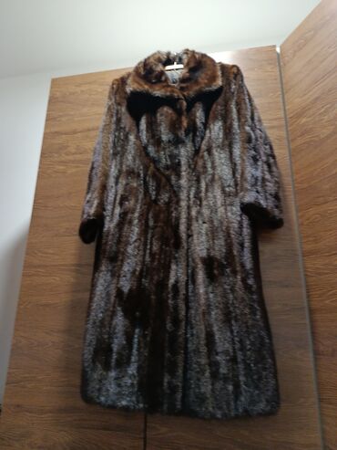 Krzneni kaputi: Raskosna bunda od nerca 40 — 6