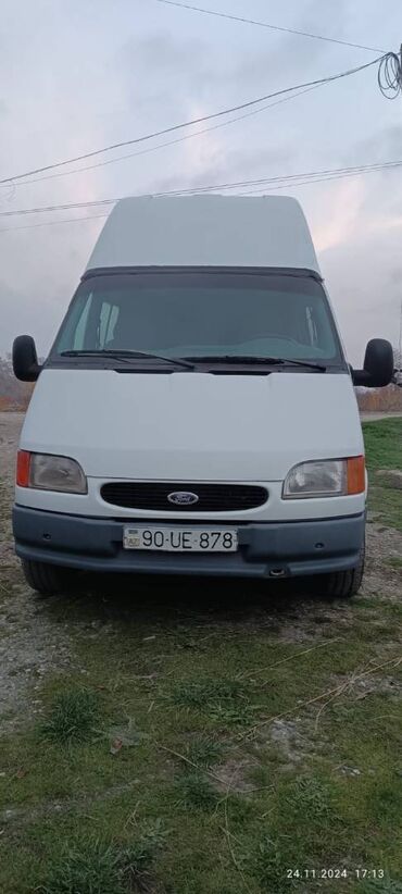 Ford: Ford Transit: 2.4 l | 1998 il 225000 km Universal