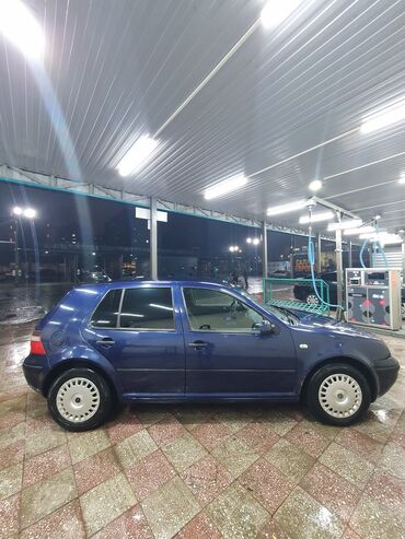 обмен е 34: Volkswagen Golf: 2003 г., 1.6 л, Автомат, Бензин, Хэтчбэк