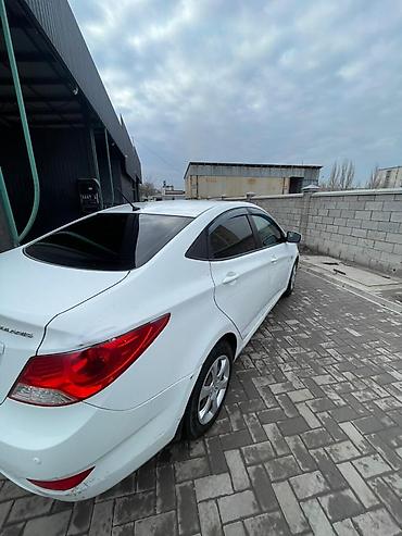 Hyundai: Hyundai Solaris: 2014 г., Бензин, Седан — 7