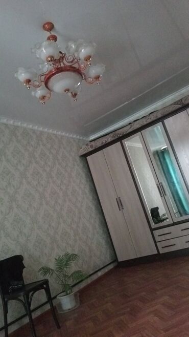 Долгосрочная аренда комнат: Сдается с подселением.1ком с балконом со всеми удобствами) за 18000с+ — 7