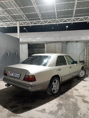 Продажа авто: Mercedes-Benz W124: 1993 г., 2.2 л, Автомат, Бензин, Седан — 5