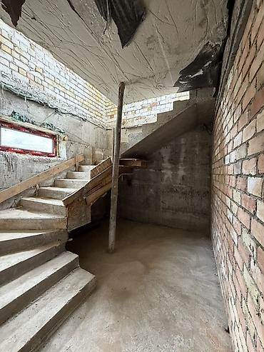 Продажа коттеджей и домов: 🏡 Продаётся 5-комнатный дом 📍 Адрес: г.Ош Кызыл-Байрак, ул. Сары Зоо at lalafo.kg — 9 Продажа коттеджей и домов: 🏡 Продаётся 5-комнатный дом 📍 Адрес: г.Ош Кызыл-Байрак, ул. Сары Зоо — 9