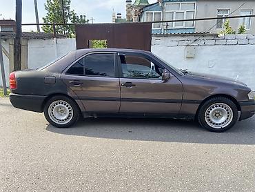 masinlar vaz: Mercedes-Benz C 180: 1.8 l | 1995 il Sedan — 5