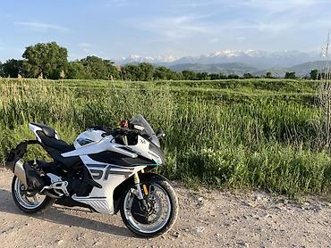 мотоцыкл: CFMOTO 450SR | Пробег всего 3 800 км 2025 год, на учете, оформление — 1
