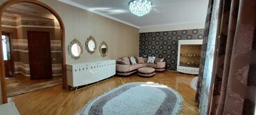Mənzillər: Bakı, 3 otaqlı, Köhnə tikili, m. 28 may, 125 kv. m