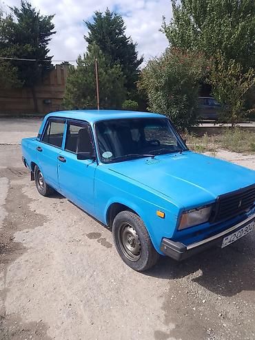 ceska disk: Lada 2105 sedan – mavi rəngdə, 4 qapılı klassik kuzov. Texniki və — 1