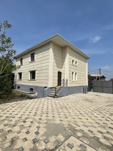 дома в кыргызстане: 300 кв. м, 6 бөлмө, Ремонт талап кылынат Эмерексиз
