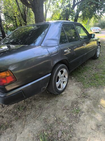 машына матиз: Mercedes-Benz W124: 1988 г., 2.6 л, Автомат, Бензин, Седан
