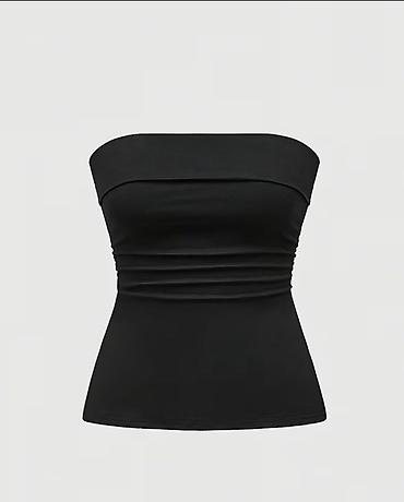 topdan ətir: Qara strapless top

S ölçü.Geyinilməyib — 2