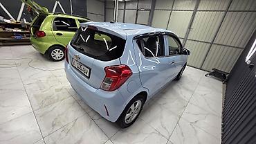 Chevrolet: Chevrolet Spark: 2016 г., 1 л, Автомат, Бензин, Хэтчбэк — 4