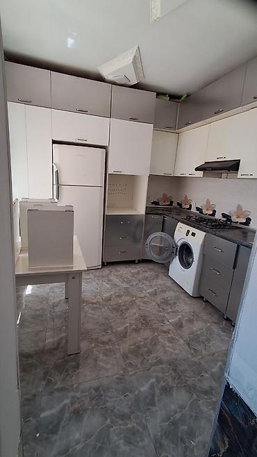 metro genclik kiraye evler: 4 otaqlı mənzil – geniş dəhlizli plan, ayrı-ayrı otaqlar — 2