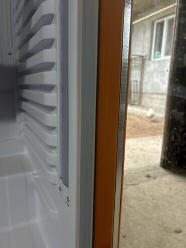 Холодильники: Холодильник Side-By-Side (двухдверный) — 4