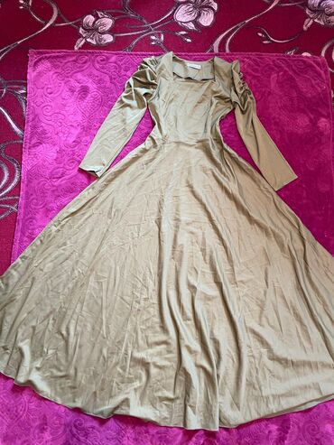 платье 44: Вечернее платье, Длинная модель, С рукавами, 2XL (EU 44), 3XL (EU 46)