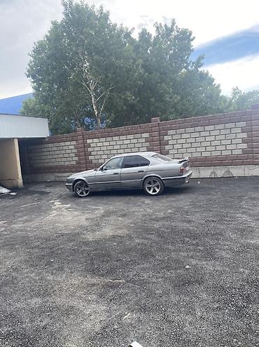 движок 1 8: BMW 5 series: 1991 г., 0.3 л, Механика, Бензин, Седан — 1