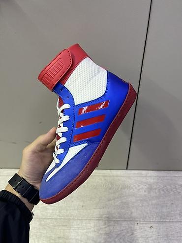 Борцовки от бренда Adidas
Размер; 38,39 at lalafo.kg Борцовки от бренда Adidas
Размер; 38,39