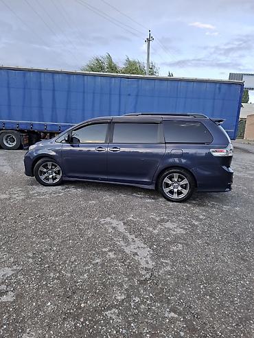 Toyota: Toyota Sienna: 2018 г., 3.5 л, Автомат, Газ, Вэн/Минивэн — 8