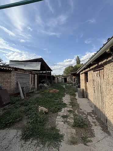 комната аламедин 1: Продаётся дом С. Октябрьское Описание объекта: - Обширный закрытый — 4