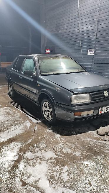 Volkswagen: Volkswagen Vento: 1993 г., 1.8 л — 8