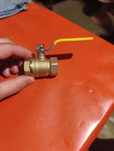 Digər metal məhsullar: Stokda olan qaz və su təchizatı üçün nəzərdə tutulmuş materialların — 18